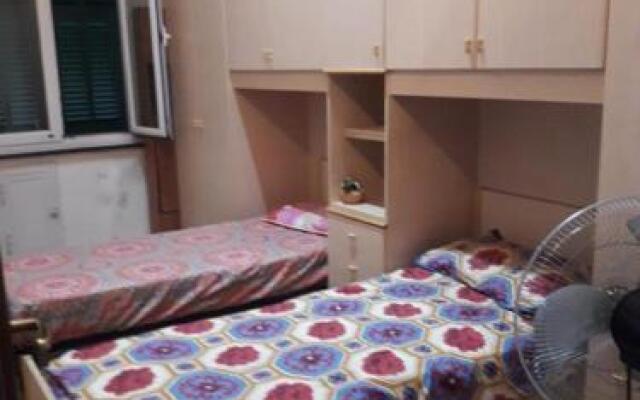 Flat 3 Bedrooms 1 Bathroom - Genoa