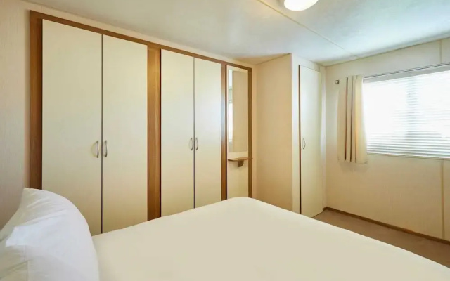 Host Stay Cosy Cove