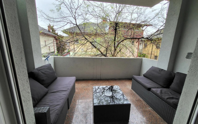 Apartment Mega Mall Monza National Arena