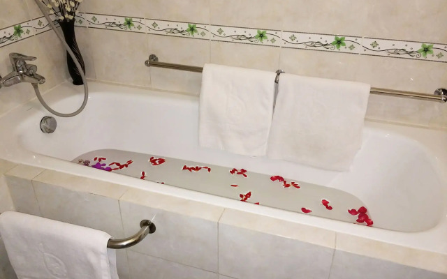 Rang Dong Hotel