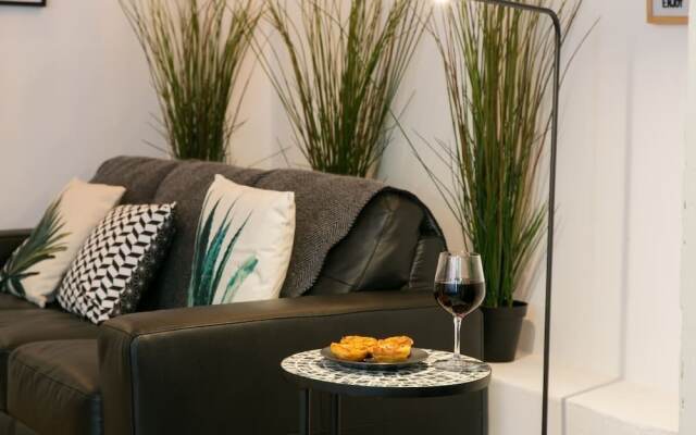 Original Photographers Studio Apartment in Alcântara