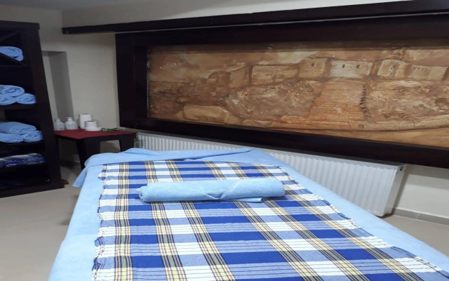 Kucuk Velic Hotel