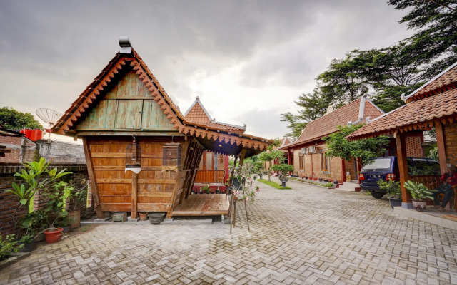 OYO 90265 Cempoko Mulyo Homestay Syariah
