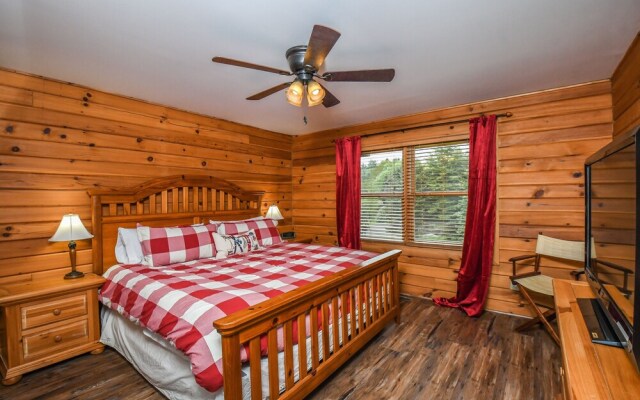 McKenzie's Cabin 2 Bedroom House