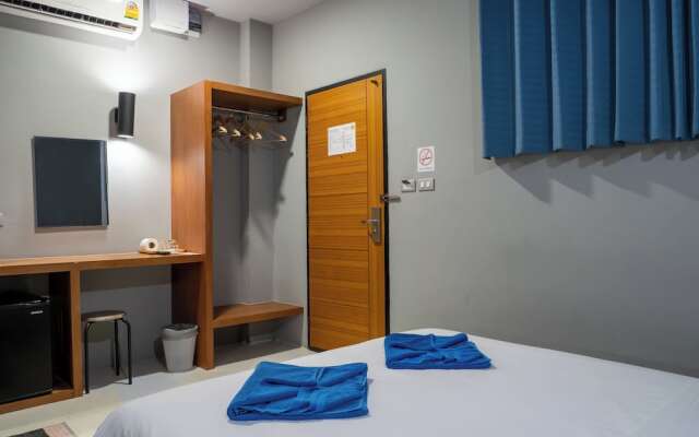Leisure Hostel