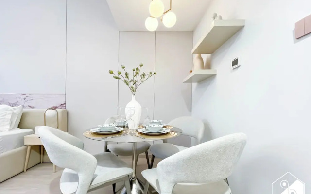 Stylish Ground-floor Studio JVC