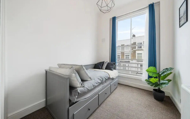 Stylish and Cosy 2BD Flat in Notting Hill