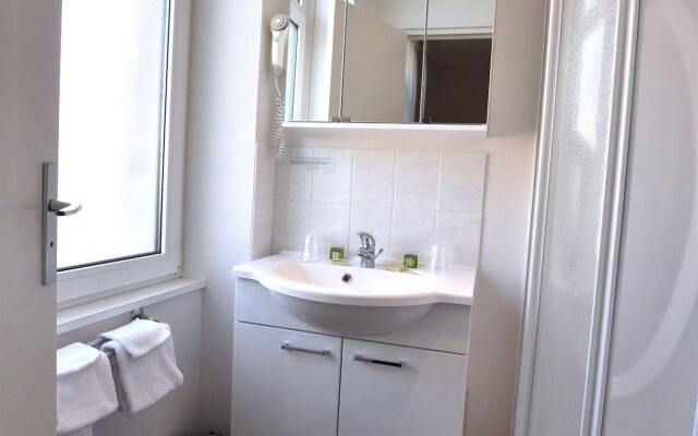 Brit Hotel Confort Bagnoles Normandie