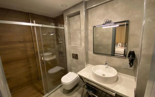 Antik Hotel House
