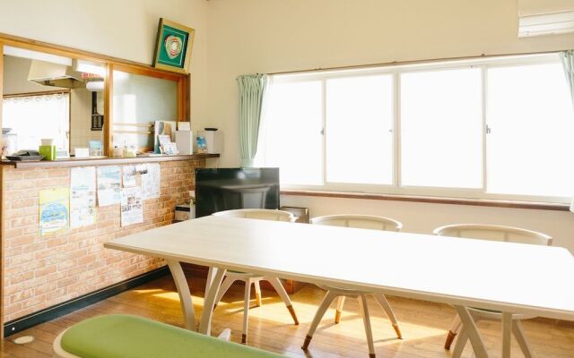 Ile d’or Café & Guest house