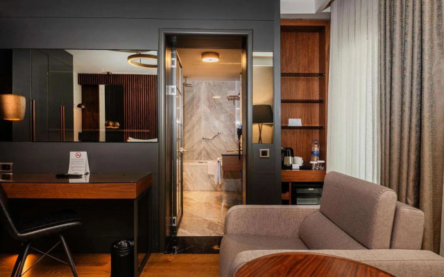 Levni Plus Hotel