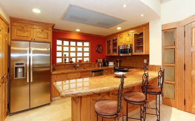 Upgraded Villa La Estancia W/view