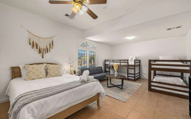Palm View House