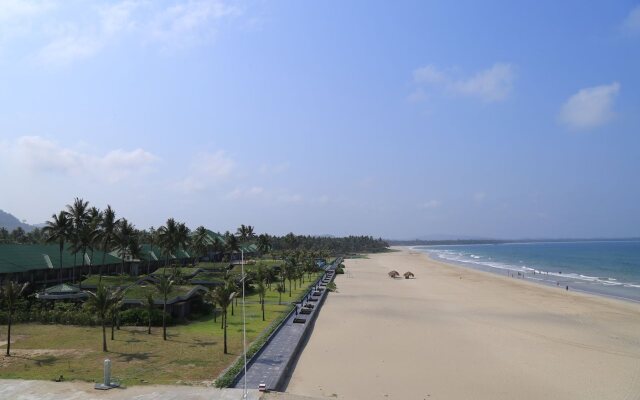 Ngwe Saung Yacht Club & Resort