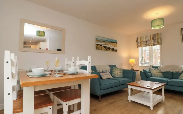 Dotty's Sunshine Cottage