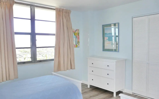 South Seas Tower 2-1001