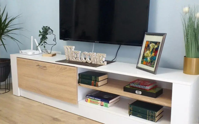BEYOND ABSTRACT - Gorgeous 1BR Apt