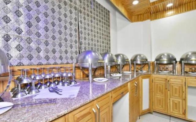 Hotel Himgiri Manali