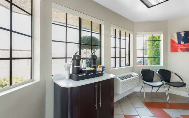 Motel 6 Merced, CA - North