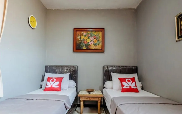 ZEN Rooms Basic Sultan Tirtayasa