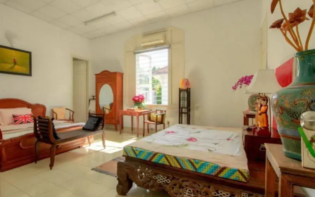 French Villa In Saigon Centre