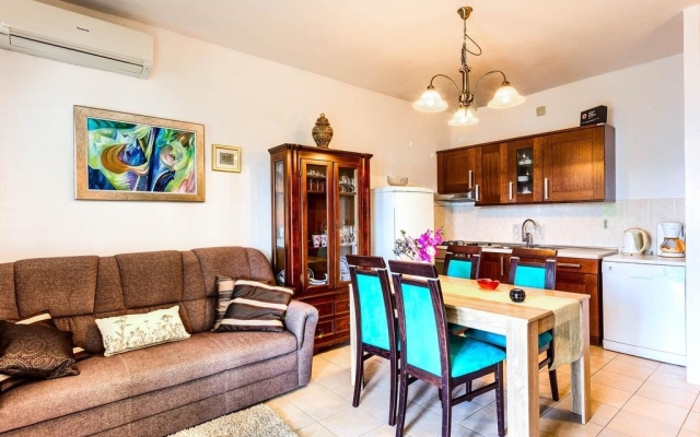 Apartment Lidi - by the sea; A1-prizemlje Rogoznica, Riviera Sibenik