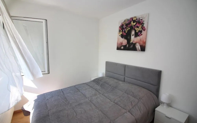 Santi Apartment Few Min From Lake