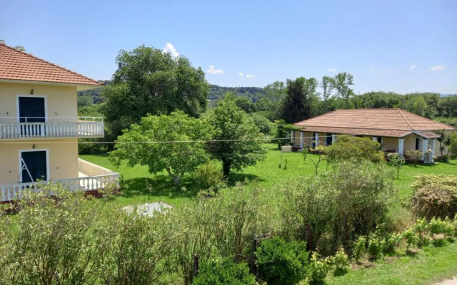 Kostas Apartments