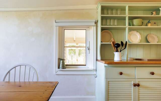 Wollaston House by the BnB Collection