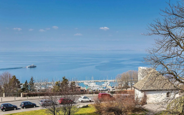 ibis Thonon Centre Hotel