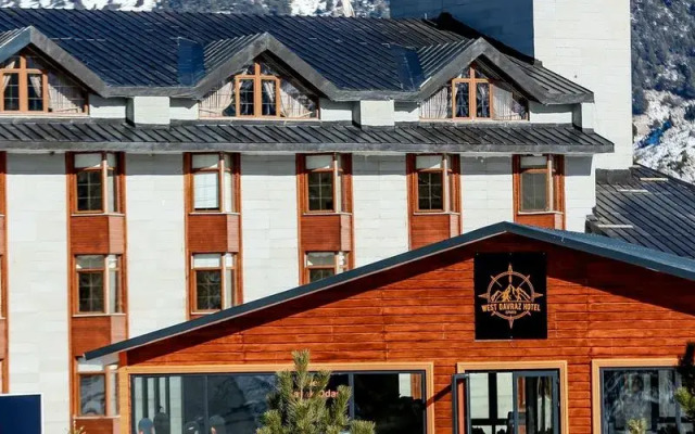 West Davraz Hotel