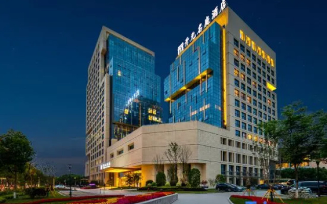 Wenzhou College City Maison New Century Hotel