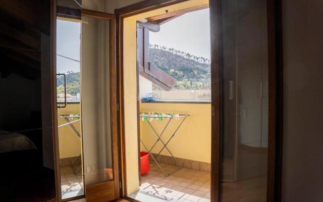 042 - Attico delle Pesche 10 minuti Mare, RISTRUTTURATO