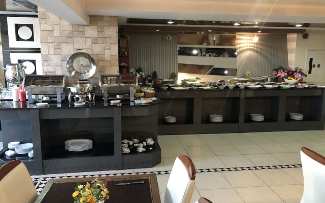 Pasabey Hotel