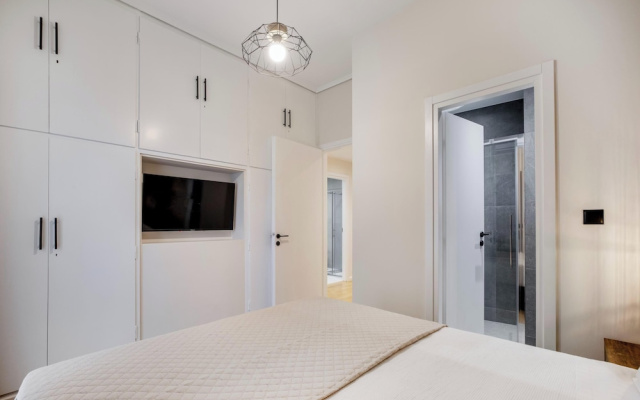 Acropolis Residence by A&A Residences