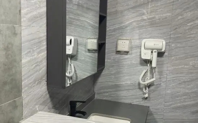 City Homestay (Hezhou Lingfeng Square)