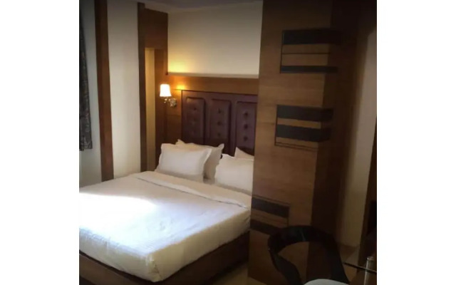 Hotel Sapna
