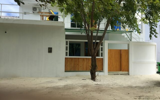 Moodhu Surf House