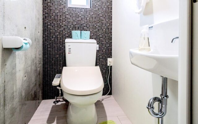 Little Island Okinawa Asahibashi