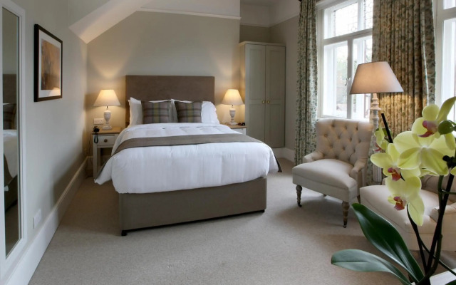The Five Arrows Hotel
