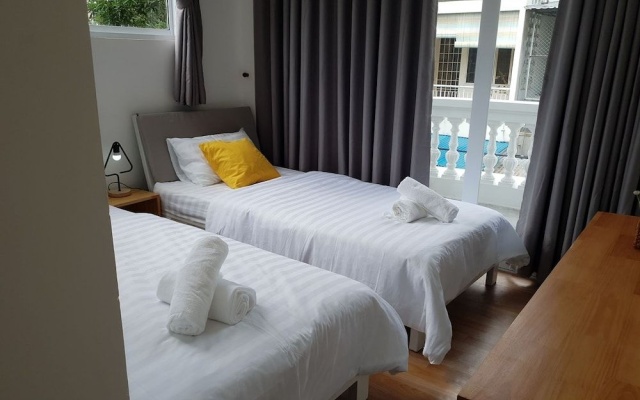 OYO 731 Yelo Hostel & Cafe – Guest Rooms – Ho Chi Minh City