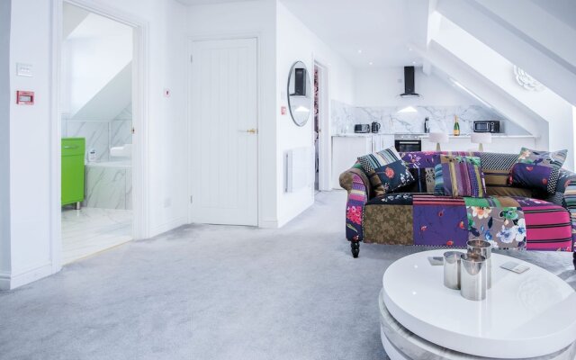 The Penthouse - Luxury 1 Bed - Panorama - Tenby