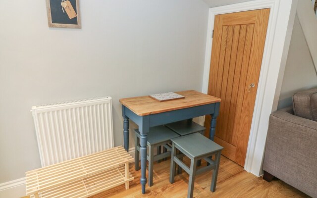 5 Bank Cottage