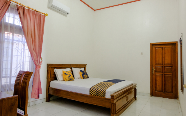 SPOT ON 2668 Pakis Residence