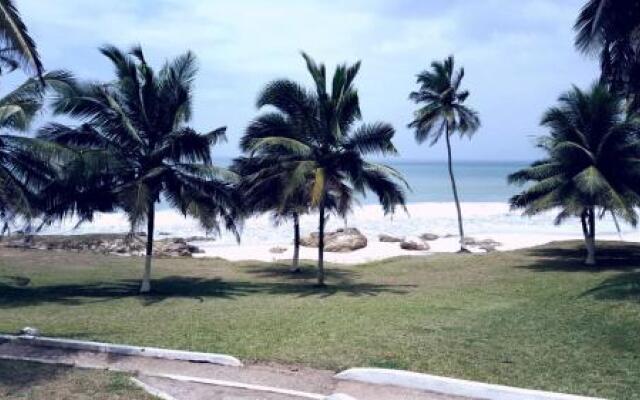 Tills Beach Resort