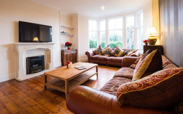 The Glen Mhor Apartments