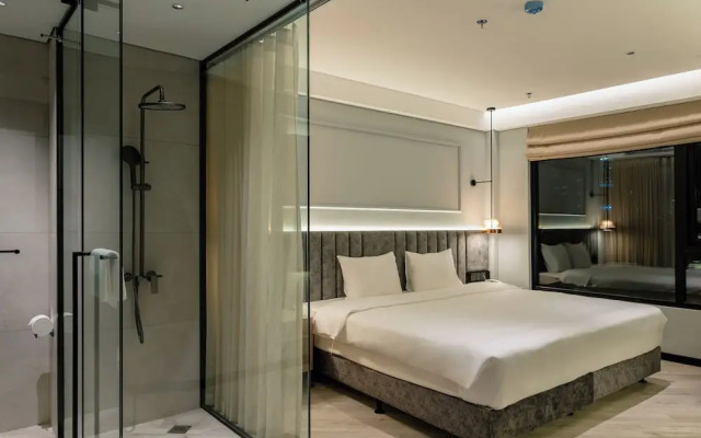 iRest Signature Ba Dinh Lakeside