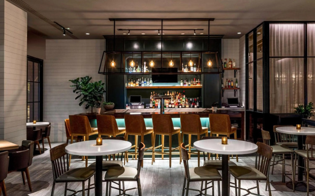 Le Meridien Denver Downtown