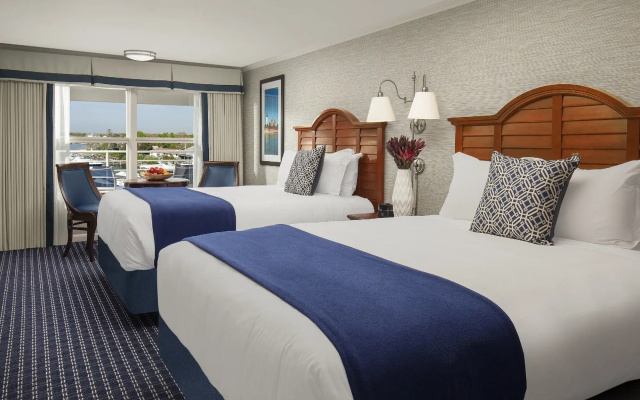 Hyannis Harbor Hotel