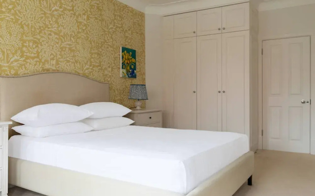 Sloane Avenue IV by Onefinestay